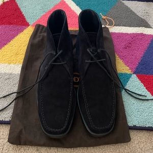 Men’s TODS black suede chukka boot